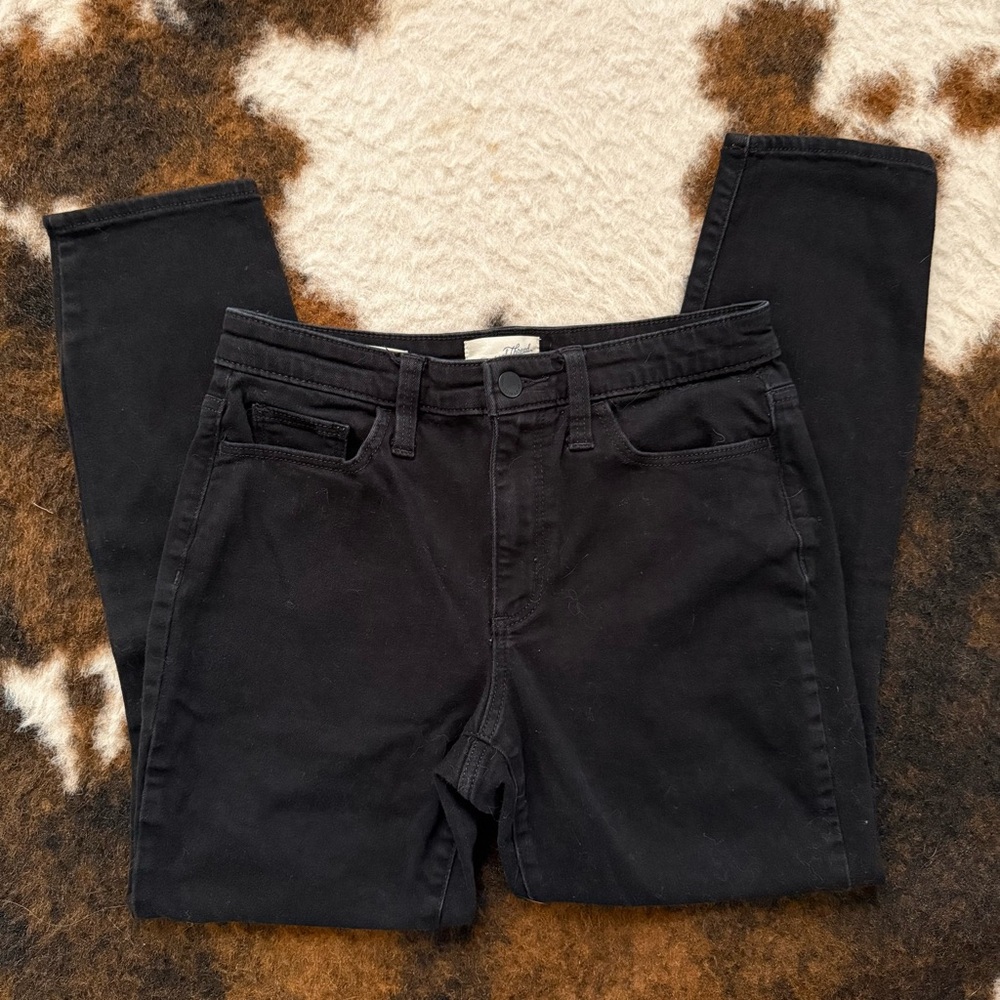 Universal Thread Women's Skinny Leg Black Jeans